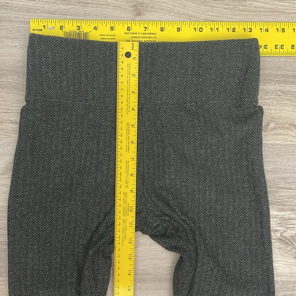 LOFT Outlet Lounge Gray & Black Herringbone Print Jogger Style Leggings Size S - Picture 7 of 10
